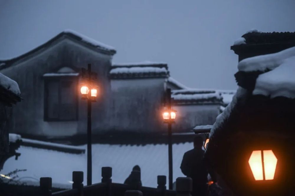 今日冬至，風雪連晝夜，最珍是家常