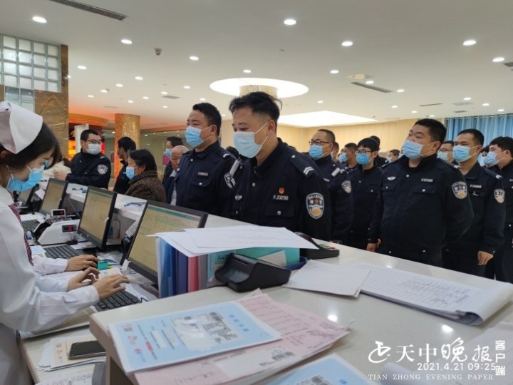 驛城交警大隊(duì)惠警愛警暖人心