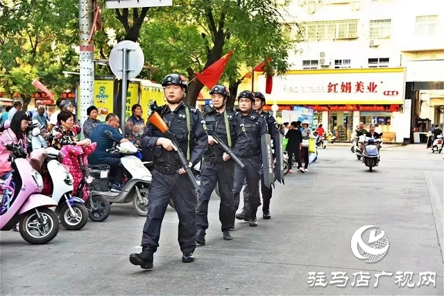 【我為祖國站崗】向祖國敬禮︱平輿公安祝福偉大祖國繁榮昌盛、國泰民安！