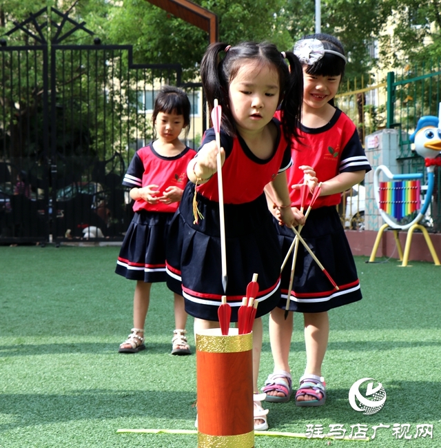 迎端午！駐馬店市實(shí)驗(yàn)幼兒園上演趣味“中國(guó)風(fēng)”