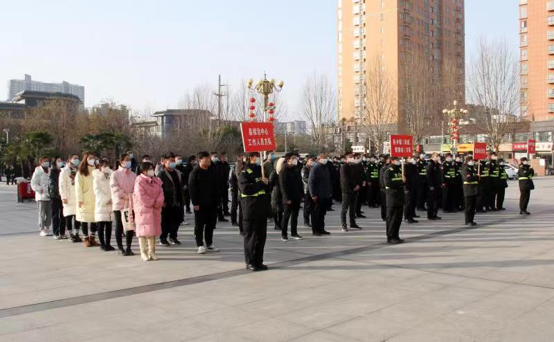 遂平縣舉行“喜迎新春佳節(jié) 共建和諧社會”宣傳暨“平安春聯(lián)進萬家”活動啟動儀式