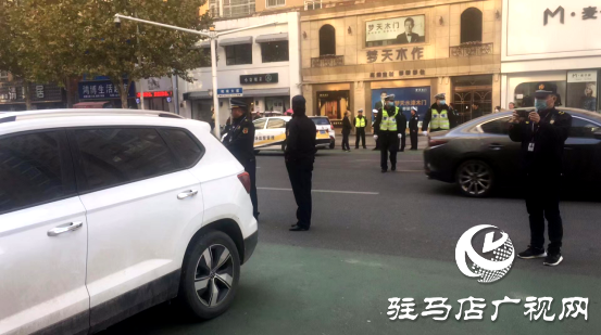 西平縣：整治車輛亂停亂放，化解群眾“煩心事”