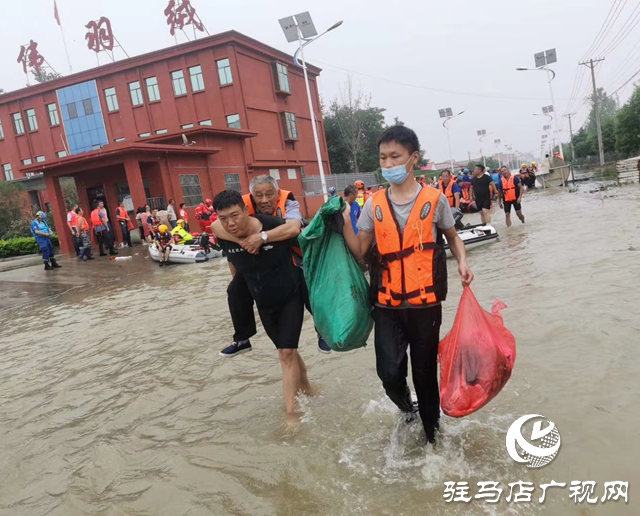 駐馬店市蛟龍水上義務搜救隊：救援生命 無怨無悔